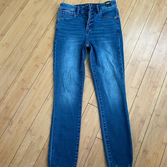 Abercrombie and Fitch jeans - Picture 2 of 7